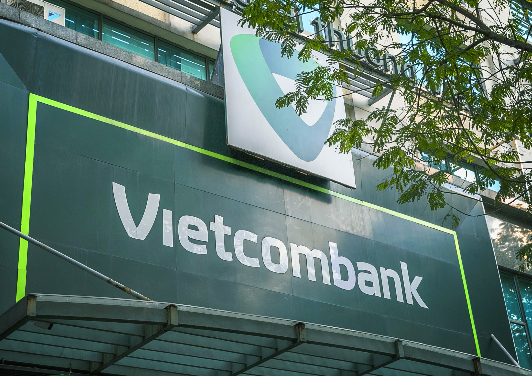 Vietcombank Hải Phòng rao bán khoản nợ để thu hồi vốn